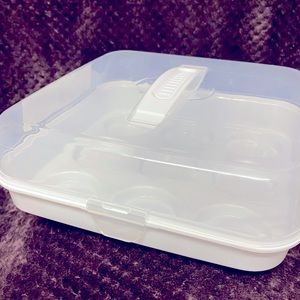 CUPCAKE CARRIER/STORAGE